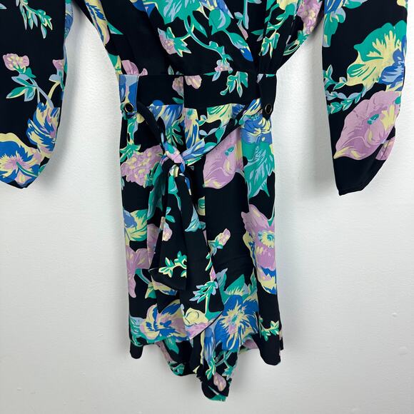 Yumi Kim Womens V-Neck 3/4 Sleeve Floral Roll Tab Teal/Black Short Romper Small - Picture 4 of 7